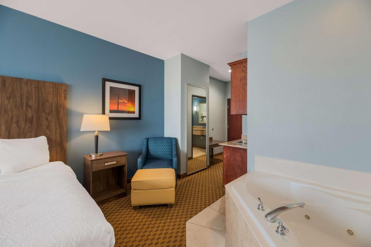 Best Western South Plains Inn & Suites Levelland Εξωτερικό φωτογραφία